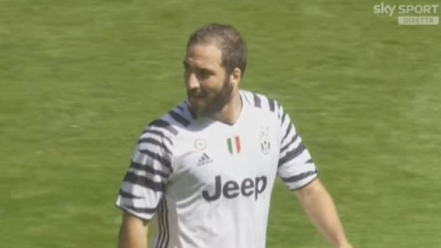 Ultime notizie Juventus, luned&igrave; 8 agosto 2016: Gonzalo Higuain al debutto in bianconero