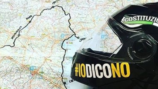 Uno scatto del tour per il No di Alessandro Di Battista