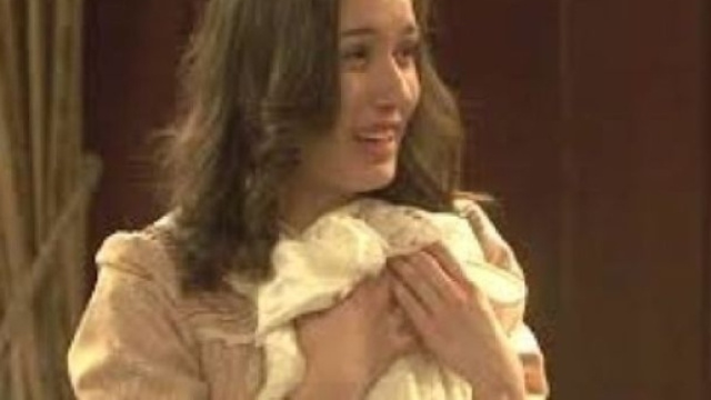 Il Segreto, anticipazioni puntate 14-20 agosto: Aurora scopre il vestito di Pepa