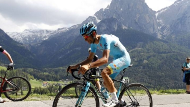 Nibali impegnato in salita al Giro: a Rio 2016 il suo passo aveva fatto selezione - gazzetta.it