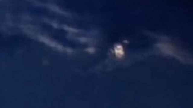Ufo: nuove immagini di un oggetto volante non identificato in un video della Nasa