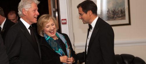 Hillary and Bill Clinton Chatham House Prize 2013 Award Ceremony/Photo via Wikimedia Commons