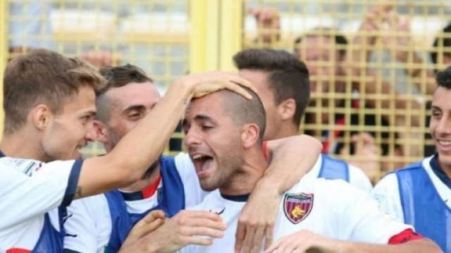 Capitan Caccetta apre la stagione con una splendida doppietta