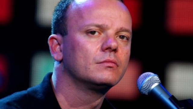 Gigi D'Alessio sul lastrico, parla il cantante