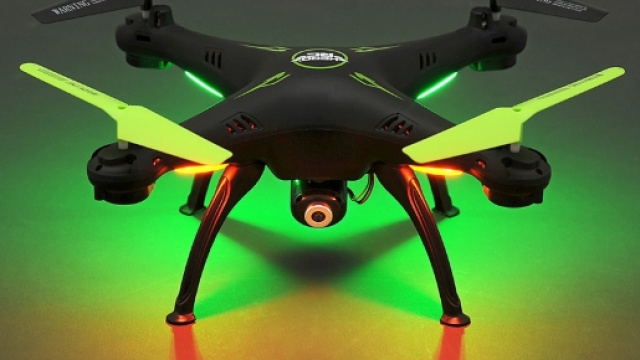 Drone scambiato per UFO in provincia di Milano - xheli.com