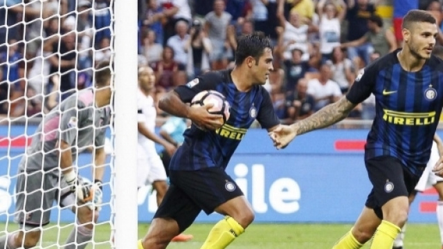 Icardi in rete durante Inter-Palermo.