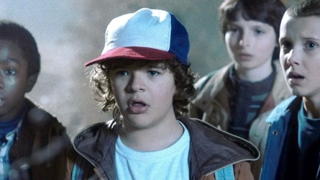 Netflix's rinnova 'Stranger Things' per la seconda stagione.