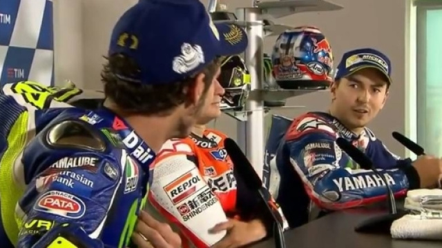 La lite tra i due piloti Yamaha in conferenza stampa.