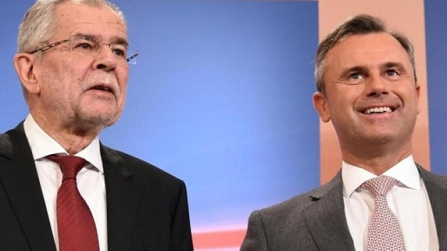 I due candidati, Alexander Van der Bellen (Verdi) e Norbert Hofer (Partito della Libert&agrave;) propongono due modelli di societ&agrave; contrapposti