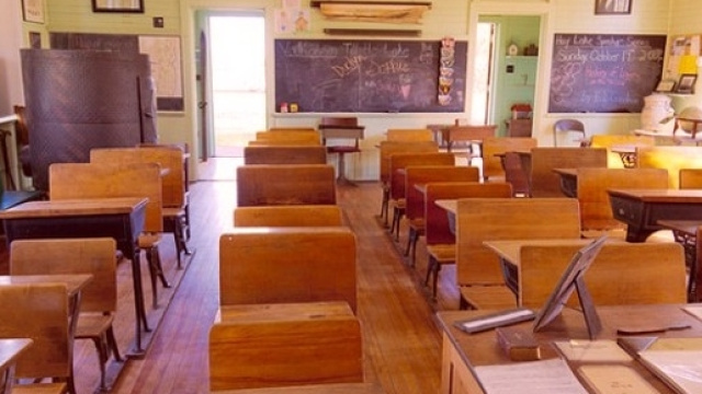 Inizio scuola 2016/17 nel caos: docenti e posti mancanti, numeri da brivido