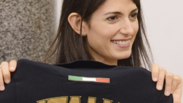 Roma 2024: La Raggi allontana i giochi.
