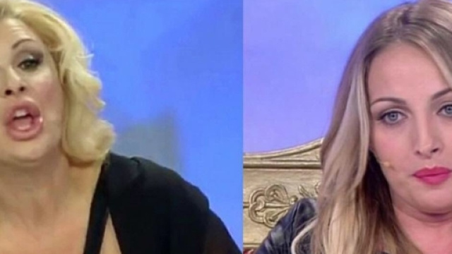 Rossella Intellicato contro Tina Cipollari