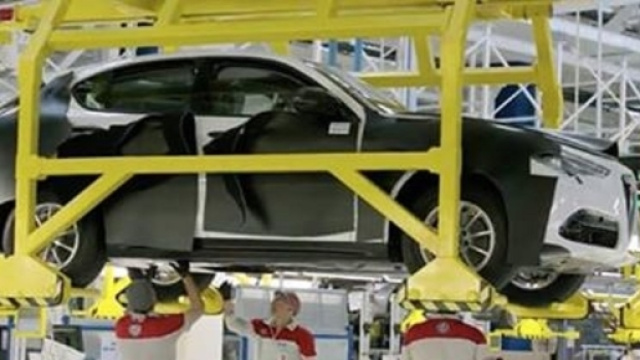 Alfa Romeo Stelvio: le prime immagini da Cassino