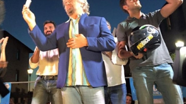 Con Di Battista c'era anche Beppe Grillo per il no | Politica San ... - quinewsvaldicornia.it