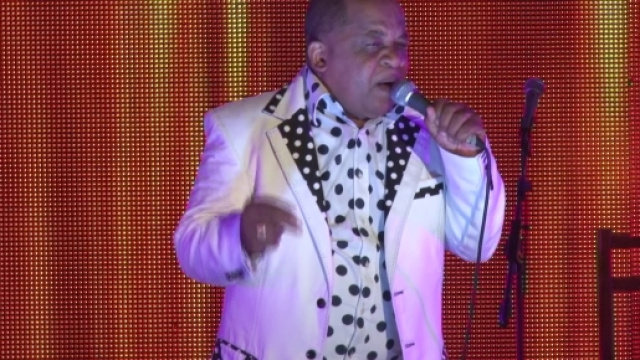 L'artiste Ben Decca sur sc&egrave;ne &agrave; Douala-bercy lors de la c&eacute;l&eacute;bration de ses 30 ans de carri&egrave;re musicale. Cr&eacute;dit photo: Archives.