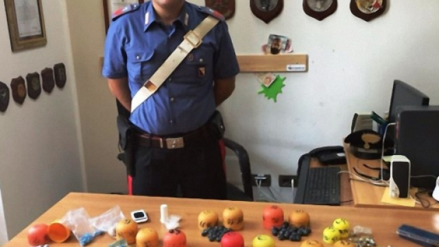 La droga sequestrata dai Carabinieri.