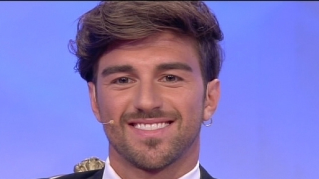 Scelta di Andrea Giulia video-foto | Uomini e Donne - blogosfere.it