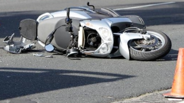 Incidente ad Ercolano: muore un giovane 18enne.