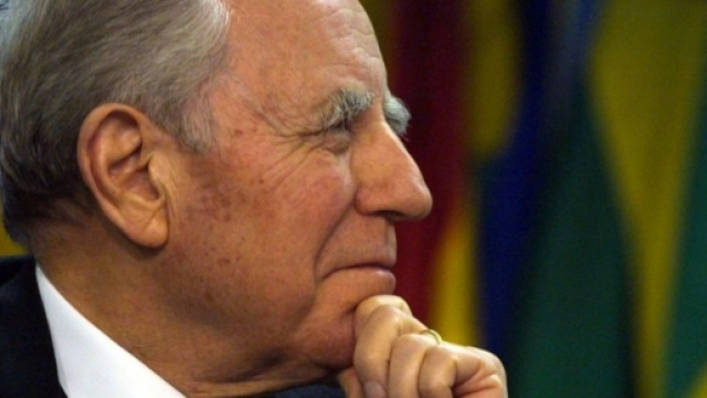 Carlo Azeglio Ciampi: ex Presidente della Repubblica e gi&agrave; Senatore a vita.