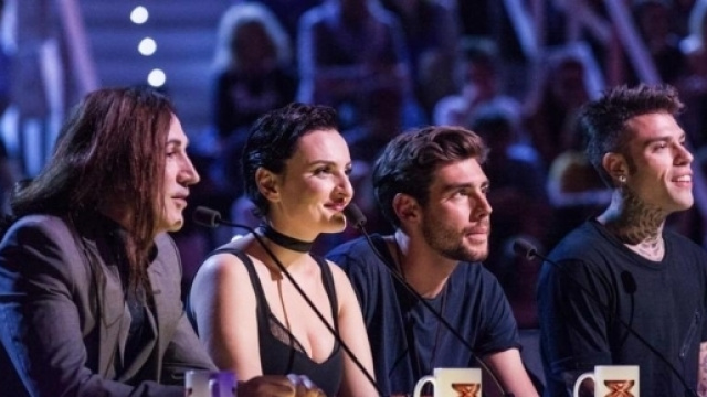 Cinquemila fan in delirio per le audizioni di X Factor 10 - La Stampa - lastampa.it