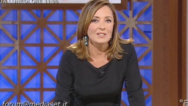 Forum: ragazza di 16 anni minaccia il suicidio