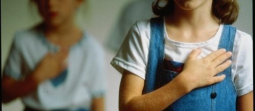 Jehovah's Witness youths refuse to pledge their allegiance to any flag, country or nation - blogspot.com