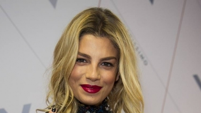 Emma Marrone nel backstage di Verissimo.