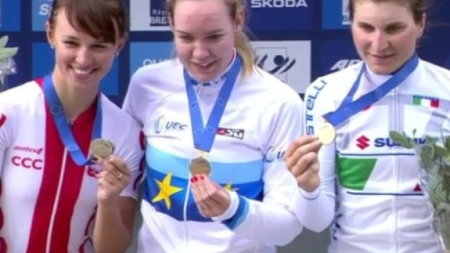 Il podio con Elisa Longo Borghini di bronzo