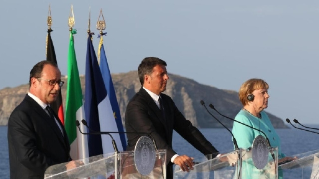 Renzi, Merkel e Hollande: addio spirito di Ventotene