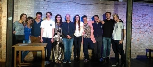 El equipo argentino junto al autor