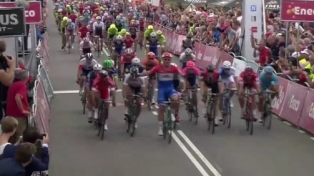 La vittoria di Dylan Groenewegen