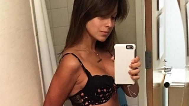 Le foto post parto di Hilaria Baldwin