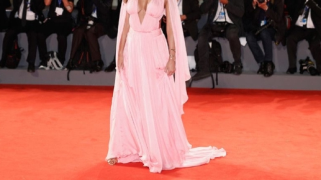 Belen: che figuraccia al Festival di Venezia!