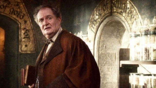 Game of Thrones' Season 7 Adds 'Harry Potter' Star Jim Broadbent ... - nerdcoremovement.com