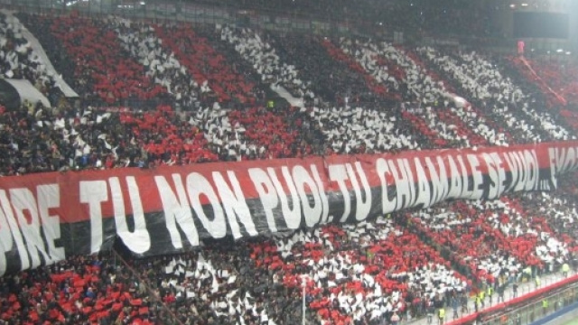 Uno scatto della Curva del Milan durante una gara