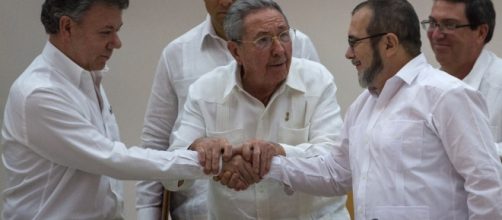 Tras cita con Ra&uacute;l Castro, FARC y gobierno colombiano est&aacute;n ... - elestimulo.com