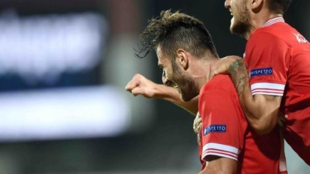 Nicastro, attaccante del Perugia esulta dopo il gol del momentaneo pareggio