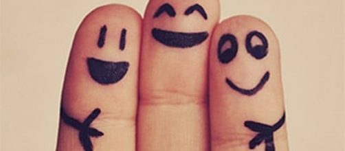 Por que uma pessoa se entende t&atilde;o bem com a outra? Os astros explicam isso