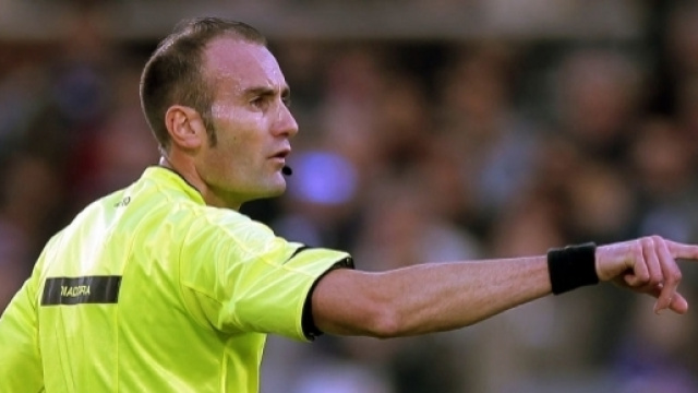 A Genova l'arbitro Russo va ko: Guida dirige la ripresa - corrieredellosport.it