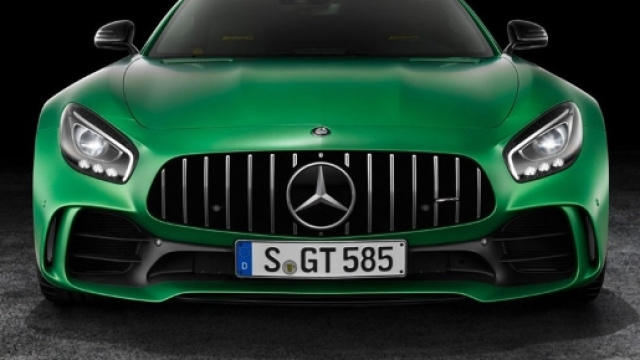 Mercedes AMG GT R, la GT da 585 CV - News - Automoto.it - automoto.it