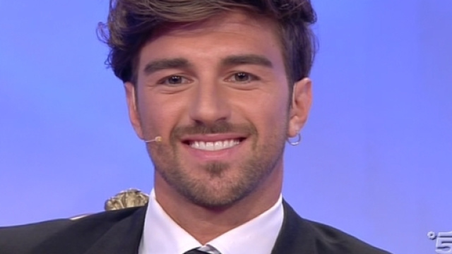 Scelta di Andrea Giulia video-foto | Uomini e Donne - blogosfere.it