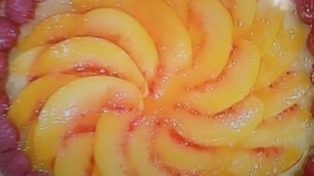Torta di pesche al profumo di limoncello di Anna Moroni.