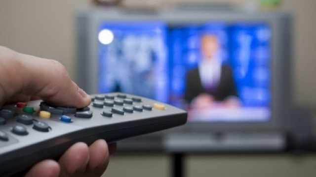 Guida programmi Tv stasera 22 settembre 2016: da Un medico in famiglia 10 al Colorado 2016.