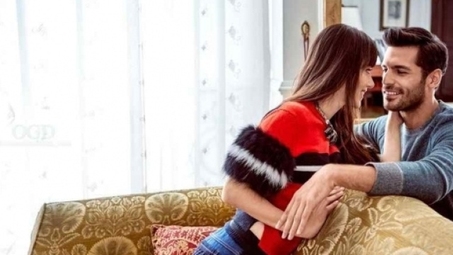 Serkan Cayoglu e Ozge Gurel saranno ospiti di 'Verissimo'.