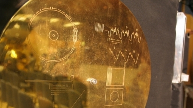 'Voyager Golden Record': in vendita il disco inviato nello spazio dalla NASA