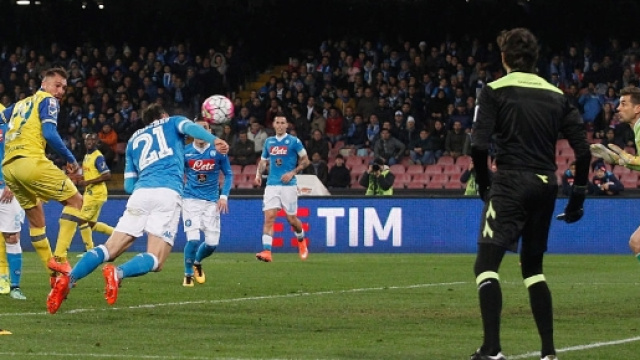 Il Napoli durante una azione da gol