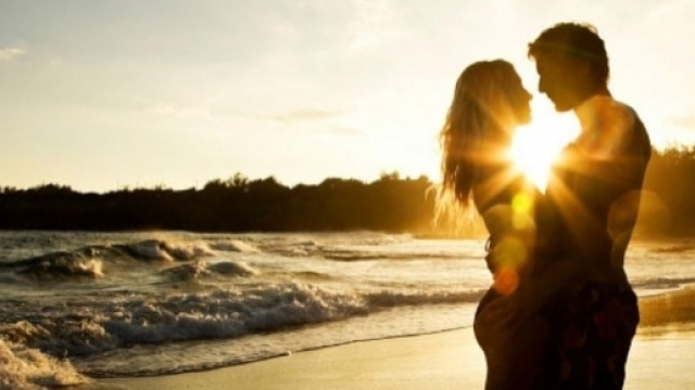 La luce intensa aumenterebbe il desiderio sessuale nell'uomo.