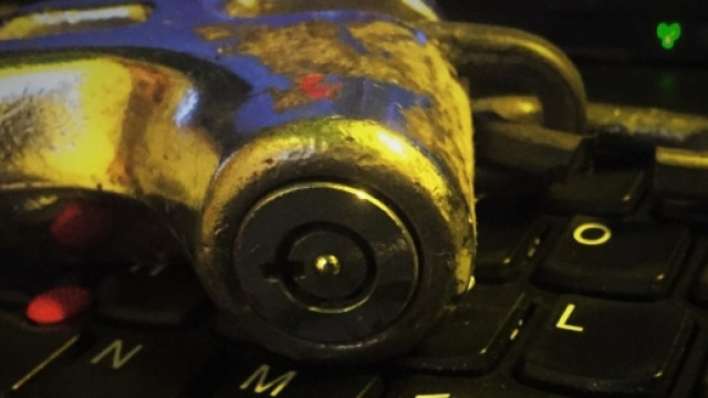 La vulnerabilit&agrave; informatica ci espone quotidianamente