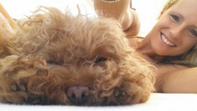 Michelle Hunziker con la cagnolina Lilly