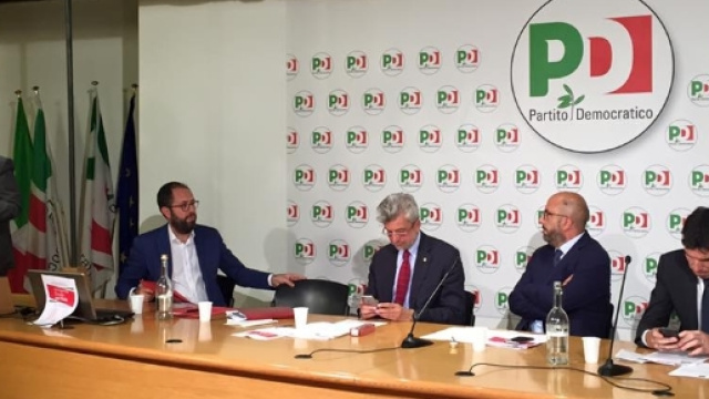Riforma pensioni, Poletti parla ad iniziativa Pd, foto dalla pagina Facebook di Cesare Damiano